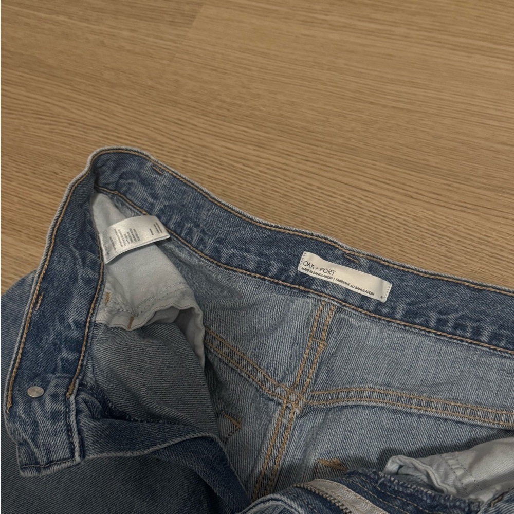 Oak + Fort Frayed Hem Denim Shorts 28 - Picture 4 of 7